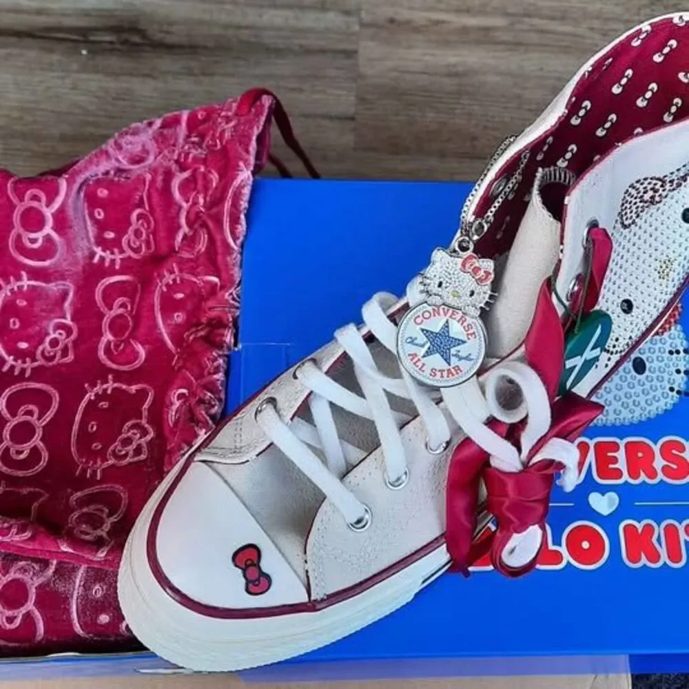 RARE Sanrio Hello Kitty + Swarovski +Converse Chuck 70 Limited Edition M 10 /W12